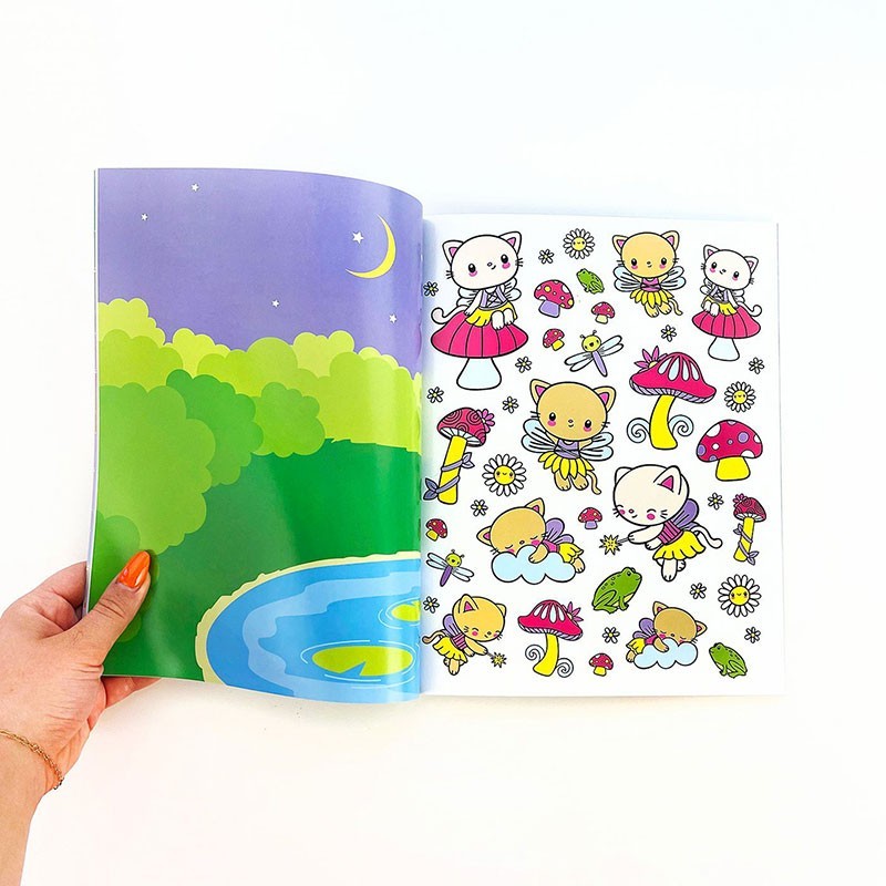 Kawaii Mal- und Stickerbuch Fantasie