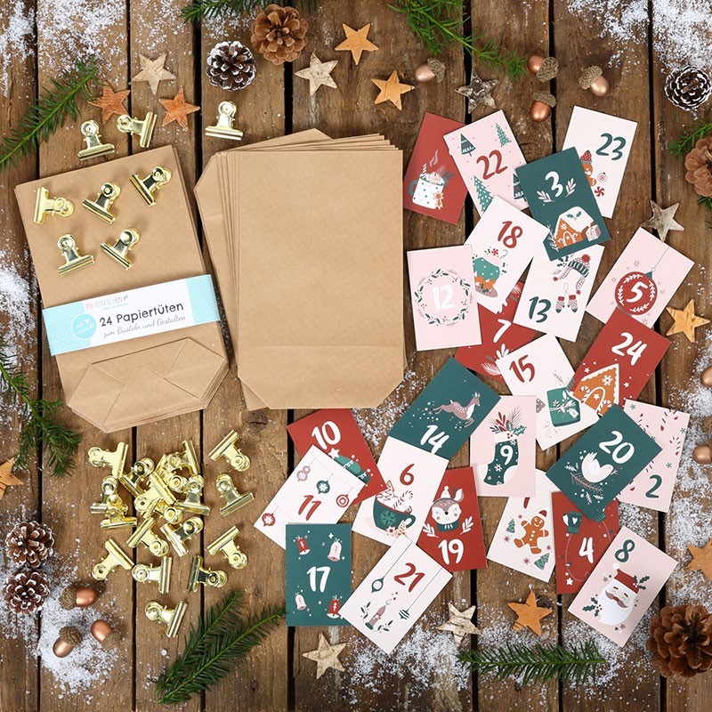Adventskalender zum Befüllen Zahlenkärtchen grün-bordeaux