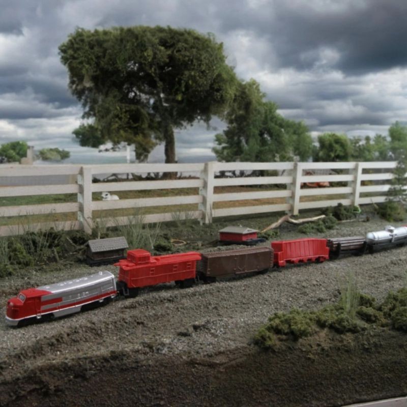 Eisenbahn Set mit 10 kleinen Spielfiguren