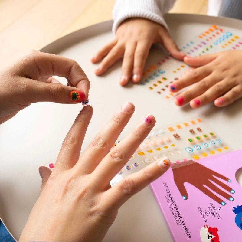 Nagelsticker Omy Friends