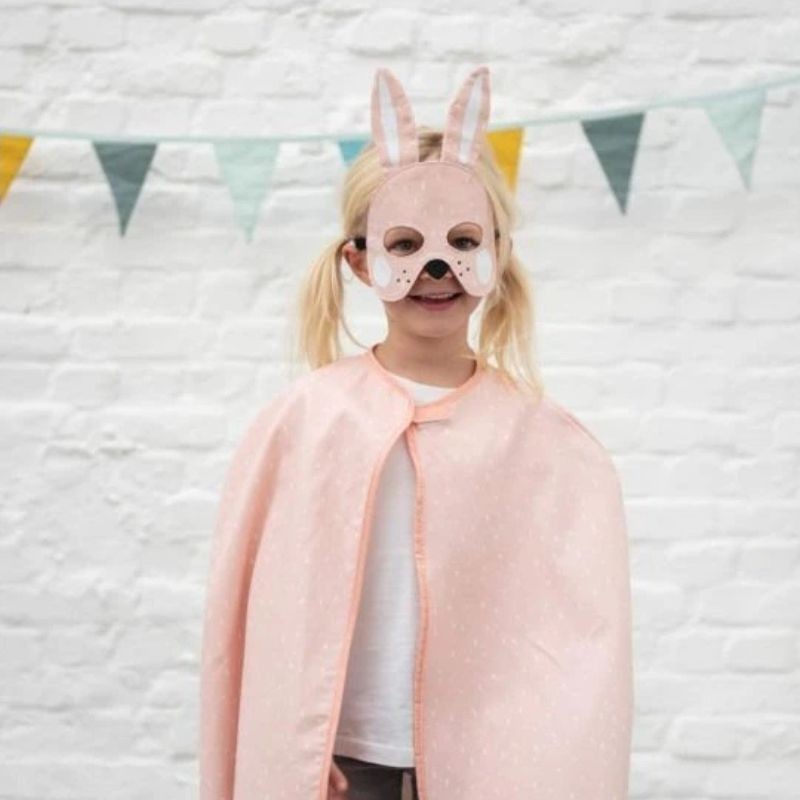 Maske und Umhang Mrs. Hase