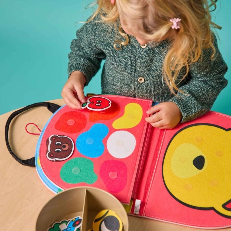 Montessori Spielset Buch Formen und Farben